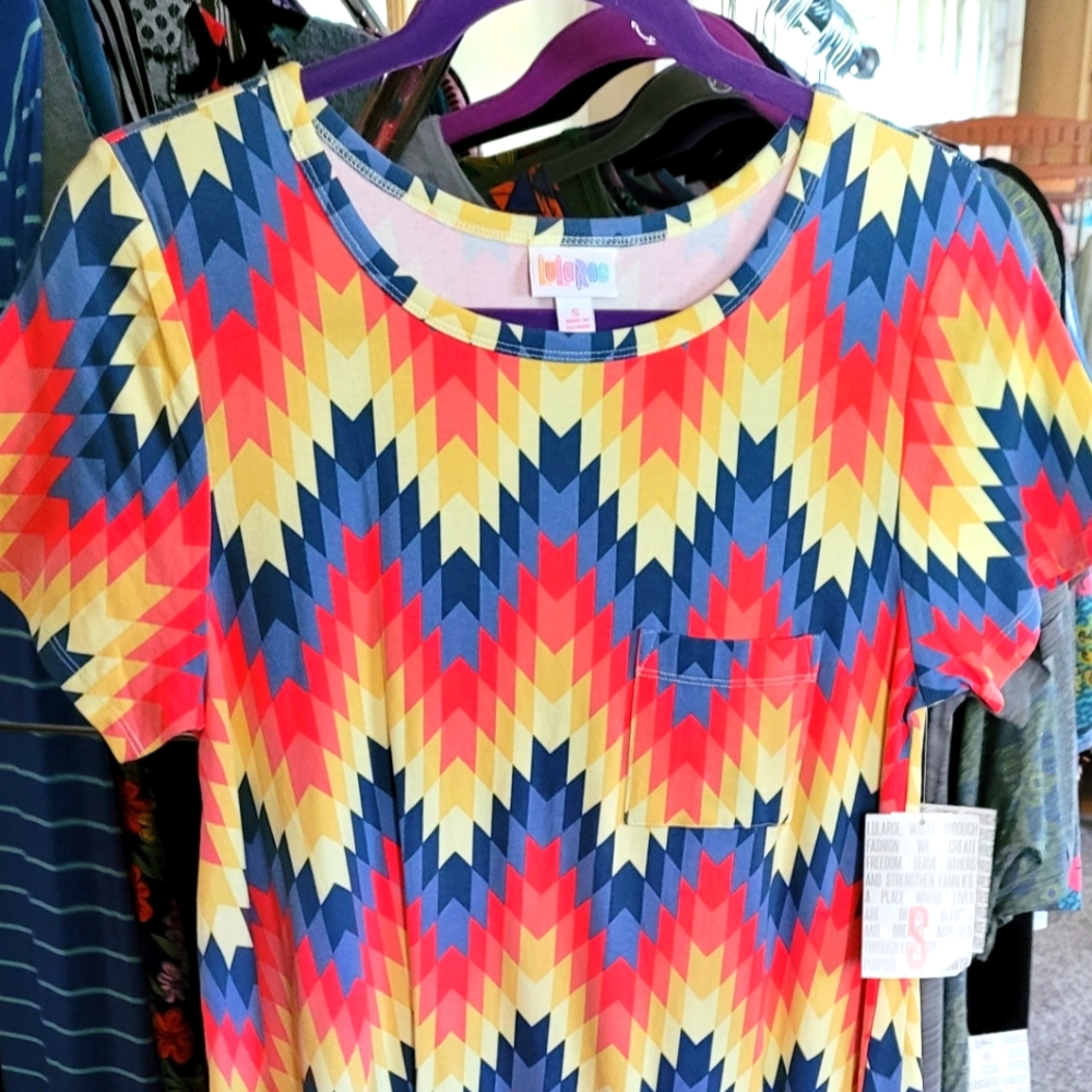 Carly by LuLaRoe